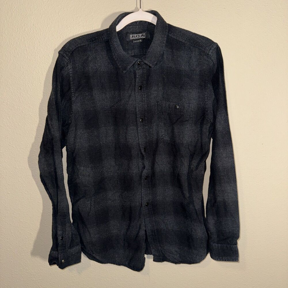 Ezekiel Men’s Button Down Shirt Black